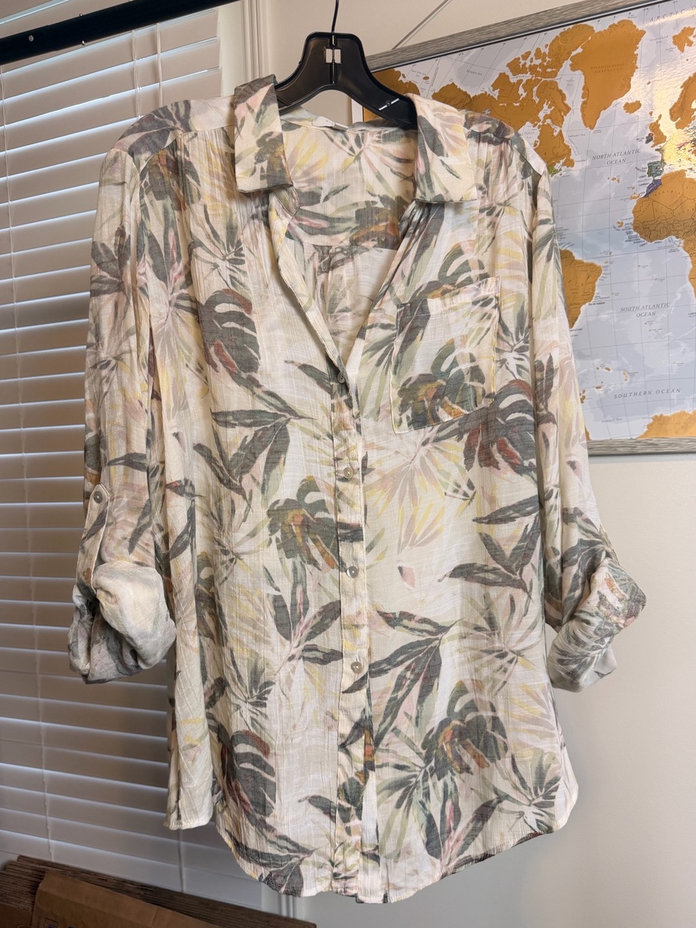 New Directions Curvy Palm Leaf Button-Up Tunic Blouse 1X